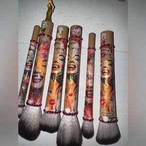 Oh Marilyn Custom 8pc Makeup Brush Set with Colorful Design